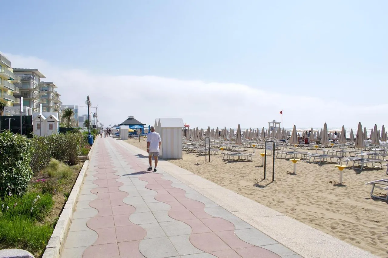 Appartamento Saturno N. 18 - Vista Mare - 4° Piano Con Ascensore Lido di Jesolo Italy