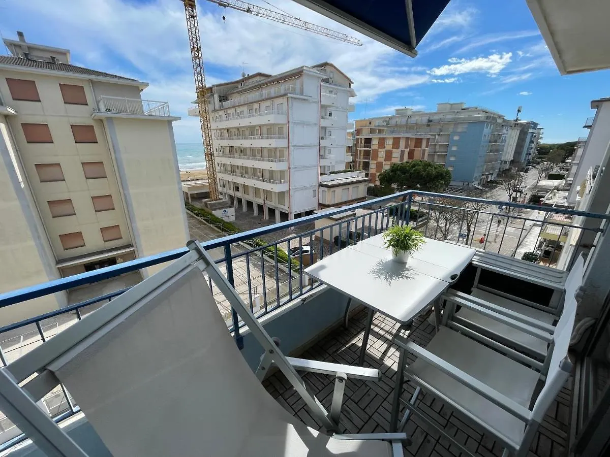 Apartment Appartamento Saturno N. 18 - Vista Mare - 4° Piano Con Ascensore Lido di Jesolo Italy